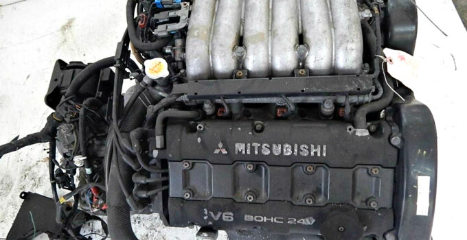 Масло для двигателя Mitsubishi 6G72
