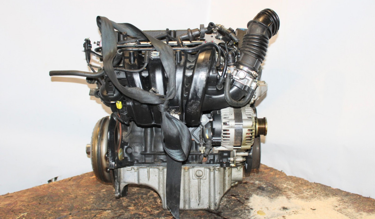 Масло в двигатель Chevrolet Cruze F18D4: подходящие марки, допуски и вязкость