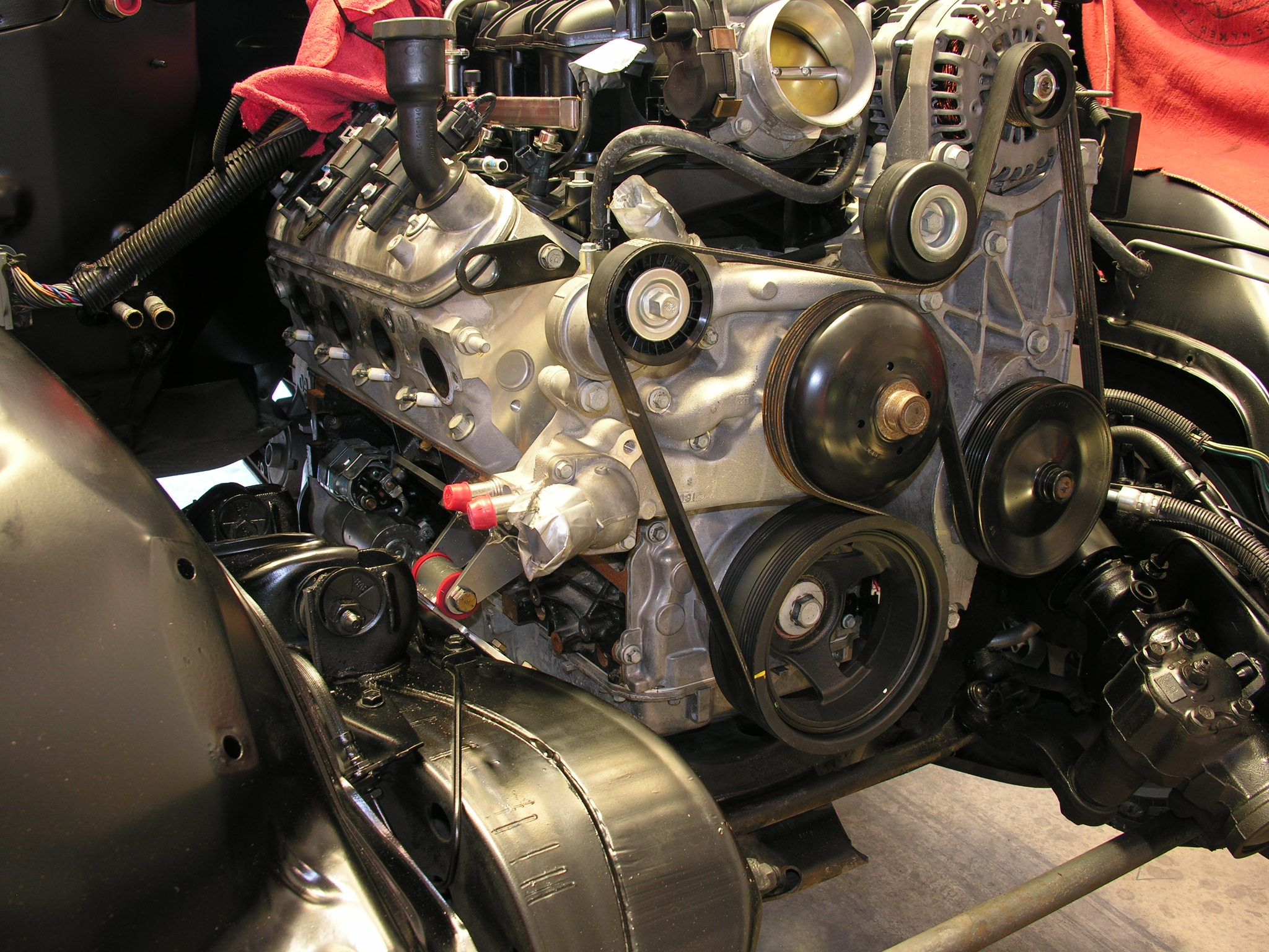 Масло в двигатель Chevrolet Vortec 4.8 L LR4: объем, марки и допуски