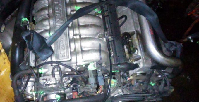 Масло в двигатель Mitsubishi 6A12TT: объем, марки, допуски и вязкость
