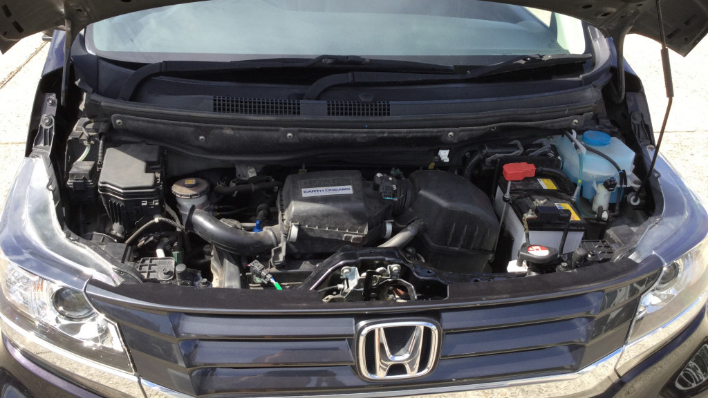 Масло в двигатель Honda N-WGN: правильное масло и объем