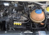 Масло в двигатель Volkswagen 2.0 L ААС: объем, марки, допуски и вязкость