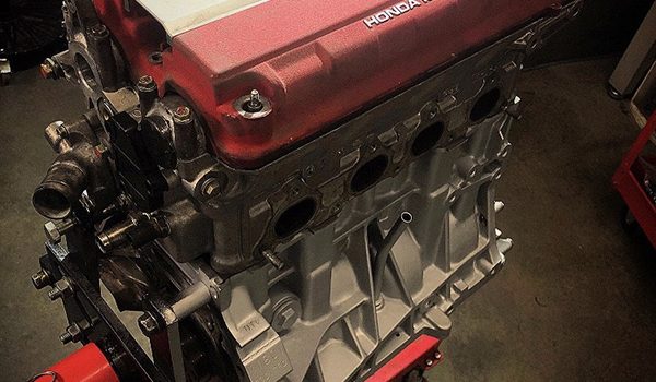 Масло в двигатель Honda B18C: объем, марки и замена
