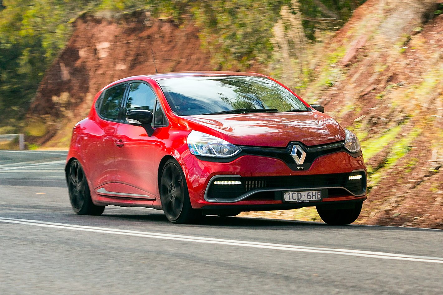 Масло в двигатель Renault Clio RS: рекомендации и объем