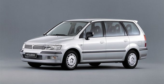 Масло в двигатель Mitsubishi Space Wagon: объем, марки, допуски, вязкость