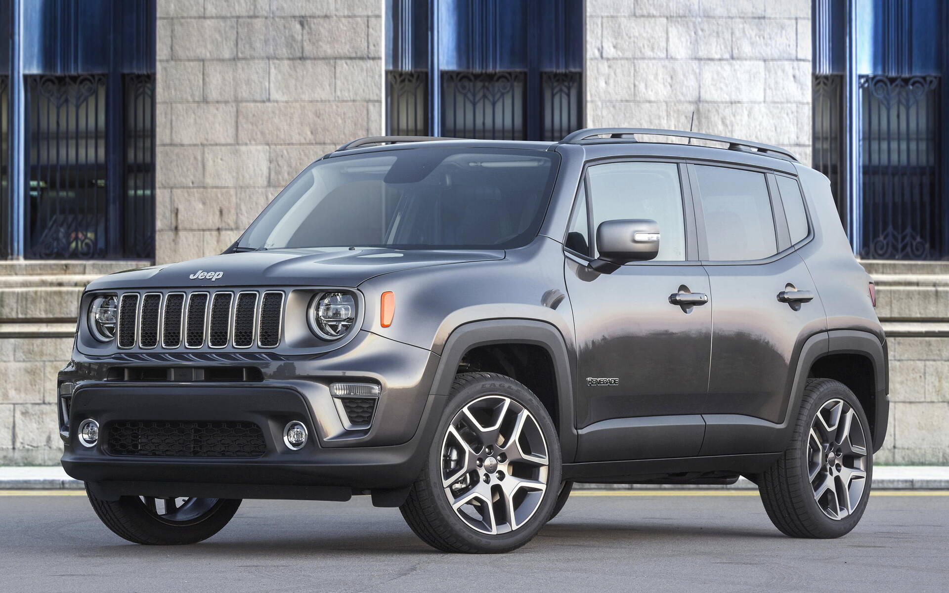 Масло в двигатель Jeep Renegade: рекомендации и объем