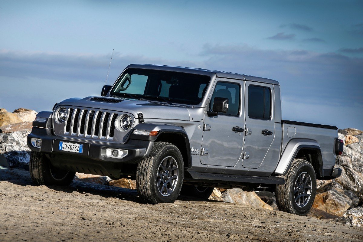 Масло в двигатель Jeep Gladiator: правильный подбор и объем