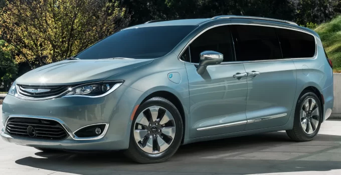 Масло в двигатель Chrysler Pacifica: рекомендации и объем