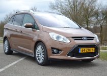 Масло в двигатель Ford Grand C-Max: рекомендации и процесс