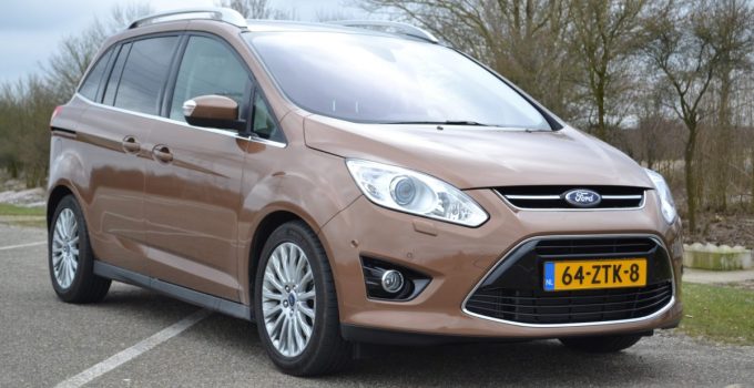 Масло в двигатель Ford Grand C-Max: рекомендации и процесс