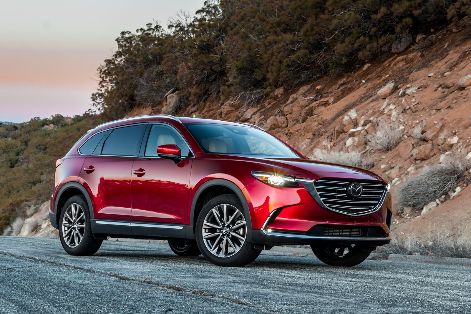 Масло в двигатель Mazda CX-9: рекомендации и объем