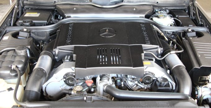 Масло в двигатель Mercedes V8 M119: объем, марки, допуски