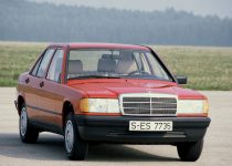 Масло в двигатель Mercedes W201: объем, марки и допуски